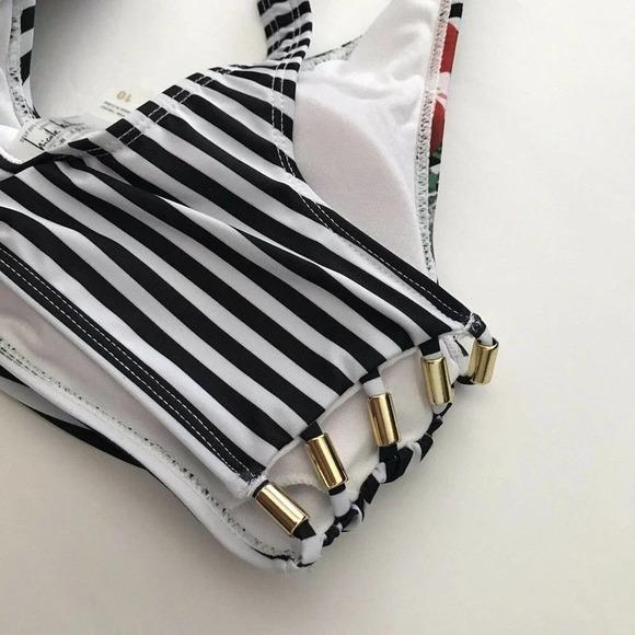Nicole Miller Studio Striped Floral Bikini‎ Top Size 10 NWT - Picture 3 of 9